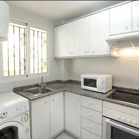 Pierre & Port Apartment *